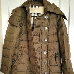 BURBERRY BRIT WOMEN'S LONG DOWN JACKET / Size M / GREEN